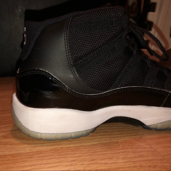 AIR JORDAN 11 RETRO BG (GS) SPACE JAM 2016 RELEASE